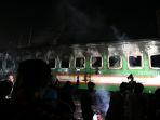 kebakaran-kereta-komuter-di-bangladesh.jpg