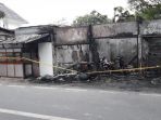 kebakaran-kios-di-jatipadang_20180525_183413.jpg