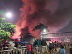 kebakaran-pasar-gembrong-jakarta-timur-minggu-2442022.jpg