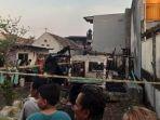 kebakaran-rumah-semi-permanen-di-surabaya.jpg