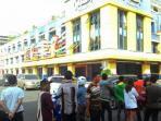 kebakaran-yang-terjadi-di-tempat-karaoke-keluarga-inul-vizta-manado_20151025_162636.jpg