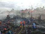 kebakarang-gudang-plastik-di-pal-5-pontianak-barat.jpg
