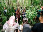 kebun-vanila-di-sigi.jpg
