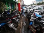 kebutuhan-mesin-parkir-elektronik-di-dki_20161103_140848.jpg