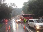 kecelakaan-antara-truk-vs-bus-di-jalan-raya-solo-semarang-kawasan-keboan-ampel-boyolali.jpg