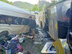 kecelakaan-bus-vs-travel-di-sumbawa.jpg