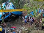 kecelakaan-bus_20180909_100020.jpg