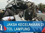 kecelakaan-di-pintu-tol-gunung-sugih-lampung.jpg