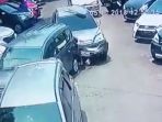 kecelakaan-di-tempat-parkir_20181006_231126.jpg