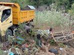 kecelakaan-dump-truk-menewaskan-4-orang.jpg