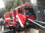 kecelakaan-truk-damkar_20171231_034533.jpg
