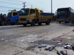 kecelakaan-truk-dan-motor-di-pantura_20181018_135511.jpg