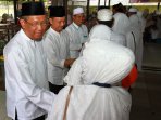 kedatangan-jemaah-haji-pontianak_20151019_165533.jpg