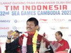 kedatangan-timnas-indonesia-usai-raih-emas-sea-games-2023_20230518_223412.jpg