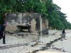 kedua-bunker-desa-hate-tabako-yang-berada-sekitar-20-meter-dari-pantai-halmahera_20170718_153615.jpg
