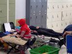 kegiatan-donor-darah-di-kantor-tribunnews-solo-pmi-harap-masyarakat-tak-takut-berbagi-pada-sesama.jpg
