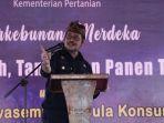 kegiatan-olah-tanah-tanam-dan-panen-tebu-di-desa-pasirbungur-mentan-syl.jpg