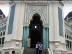 keindahan-desain-masjid-raya-al-mashun-dibangun-pada-1906-dengan-konsep-dari-tiga-negara_20180519_155309.jpg