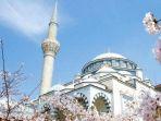 keindahan-masjid-tokyo-camii-di-jepang.jpg