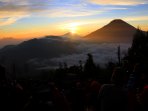 keindahan-mentari-pagi-dieng_20151229_214506.jpg