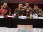 kejagung-tunjukkan-bb-korupsi-uang-tunai-sebesar-rp-4773-miliar_20191115_235232.jpg