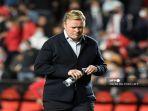 kekecewaan-ronald-koeman-setelah-barcelona-tumbang-lawan-vallecano.jpg