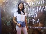 kelly-tandiono-jaga-stamina-dengan-teratur-berolahraga_20190510_204641.jpg