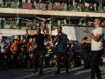 kelompok-sirkus-hibur-pengungsi-palestina_20231124_094308.jpg