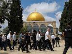kelompok-yahudi-israel-memasuki-kompleks-masjid-al-aqsa-di-yerusalem.jpg