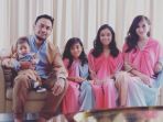 keluarga-bebi-romeo_20180117_142746.jpg