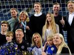 keluarga-besar-schmeichel-ty_20160508_160117.jpg