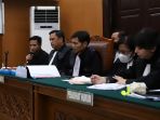 keluarga-brigadir-j-menjadi-saksi-sidang-richard-eliezer_20221025_214221.jpg