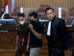 keluarga-brigadir-j-menjadi-saksi-sidang-richard-eliezer_20221025_214803.jpg