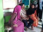 keluarga-buwawi-menunggu-proses-otopsi-jen_20170808_133636.jpg