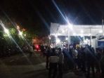 keluarga-korban-kecelakaan-di-sukabumi_20180909_052932.jpg