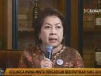 keluarga-mirna-minta-putusan-yang-adil_20161007_121545.jpg