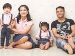keluarga-penyanyi-judika_20171017_130928.jpg