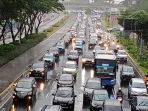 kemacetan-ditengah-penerapan-psbb-di-jakarta_20200518_205035.jpg