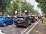 kemacetan-lalu-lintas-terjadi-di-ruas-jalan-medan.jpg
