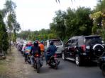 kemacetan-teman-perjalanan-para-pemudik_20160710_182501.jpg