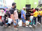 kemendag-operasi-pasar-minyak-goreng-di-kramat-jati_20220203_184520.jpg