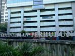 kemenhub-kebakaran_20180708_091101.jpg