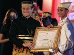 kemensos-juliari-p-batubara_2.jpg