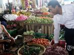 kementan-siapkan-1000-toko-tani-untuk-lindungi-petani-indonesia_20151106_155448.jpg