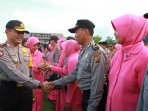 kenaikan-pangkat-di-lingkungan-polda-kalbar_20160101_202656.jpg