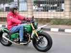 kendarai-motor-custom-jokowi-blusukan-ke-pasar-anyar_20181104_211116.jpg