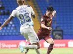 kenzo-nambu-psm-makassar-saat-dihadang-oleh-lucao-psis-semarang-di-liga-1.jpg