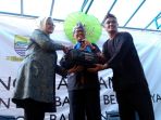 kepala-badan-pengawas-obat-dan-makanan-bpom-peny-k-lukito_20161221_095559.jpg