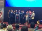 kepala-bkpm-dan-ketua-kadin-buka-perdagangan-saham-di-bei_20180724_095034.jpg