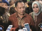 kepala-bnpt-komjen-pol-tito-karnavian-beri-keterangan-pers_20160406_102736.jpg